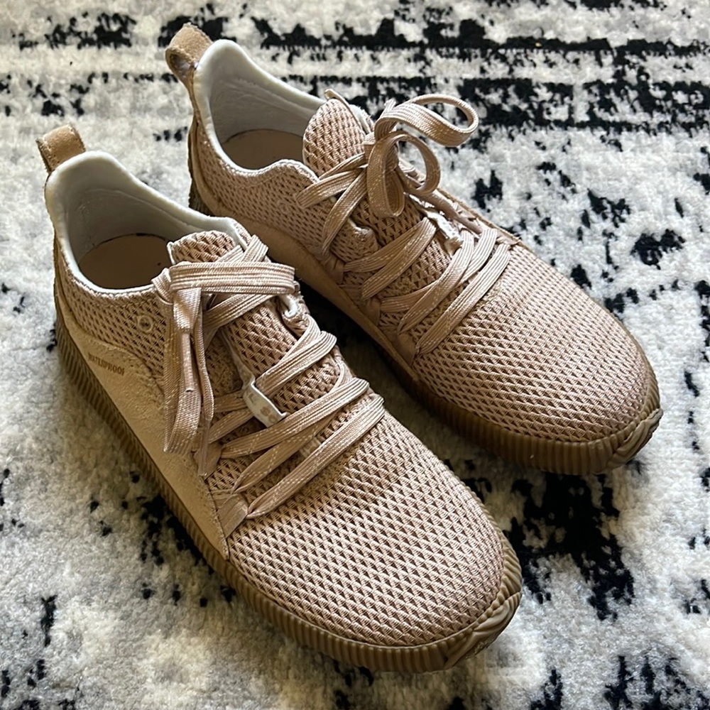 Women’s Sorel Out and About Sneakers